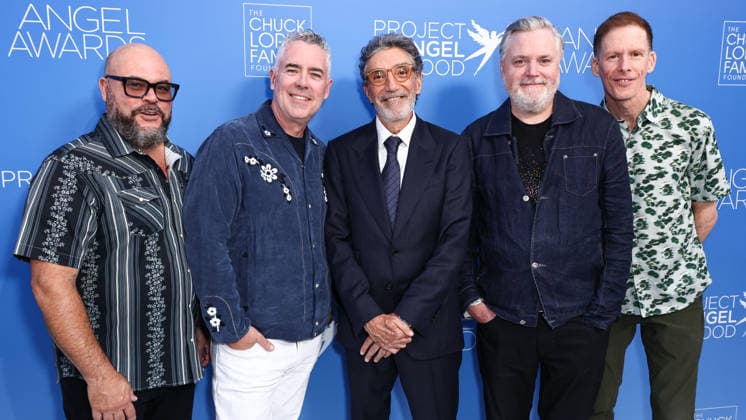 Project Angel Food s Angel Awards 2026 HOLLYWOOD, LOS ANGELES, CALIFORNIA, USA - SEPTEMBER 26: Tyler Stewart, Ed Robertson, Chuck Lorre, Kevin Hearn and Jim Creeggan arrive at Project Angel Food s Angel Awards 2026 held at The Chuck Lorre Family Foundation Campus at Project Angel Food on September 26, 2026 in Hollywood, Los Angeles, California, United States. Hollywood The Chuck Lorre Family Foundation Campus at Project Angel Food California United States Copyright: xXavierxCollin ImagexPressxAgencyx