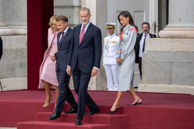 September 29, 2026, Madrid, Spain: From left to right: First Lady Brigitte Macron, President of the French Republic Emmanuel Macron, King Felipe VI, and Queen Letizia during the official reception with military honors for the President of the French Republic, Emmanuel Macron, and First Lady Brigitte Macron at the Royal Palace of Madrid. Madrid Spain - ZUMAs197 20260929_aaa_s197_234 Copyright: xDavidxCanalesx