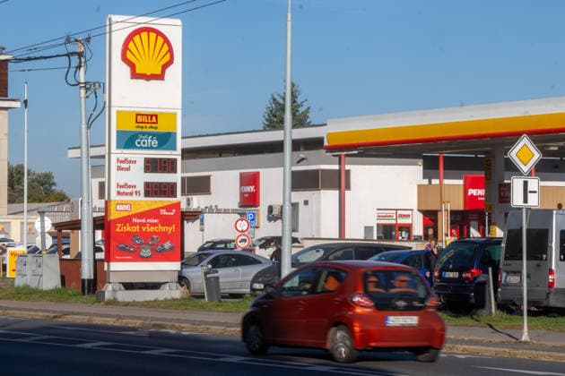 Shell filling station in Pardubice, Czech Republic, on September 30, 2026. (CTKxPhoto JosefxVostarek) CTKPhotoP2026093002618 CTKPhotoP2026093002618