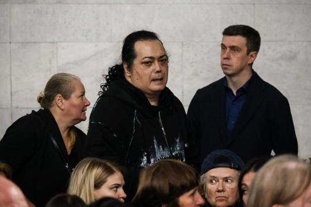 RUSSIA, MOSCOW - SEPTEMBER 30, 2026: Singer Igor Nadzhiyev attends a farewell ceremony for music critic Sergei Sosedov at Troyekurovskoye Cemetery. Sosedov died in an accident in the Republic of Sakha (Yakutia) on September 23, at the age of 59 Moscow Russia - ZUMAt113 20260930_zaa_t113_040 Copyright: xArtyomxGeodakyanx
