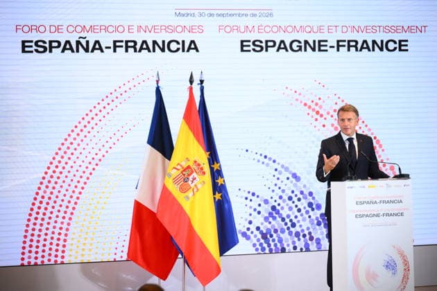 State Visit to Spain of French Presidential Couple - Economic Forum French President Emmanuel Macron during an Economic Forum at Spanish Economy Ministry in Madrid, Spain on September 30 2026. French Presidential couple pays a two-day state visit to Spain. Photo by Eliot Blondet ABACAPRESS.COM Paris France Copyright: xBlondetxEliot ABACAx