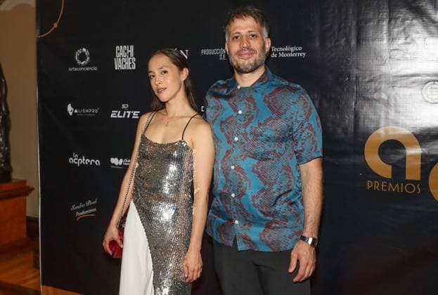 September 30, 2026: TO-45286- CIUDAD DE MEXICO,2026-09-29. Rosa Villanueva, Fernando Bueno arrives on the red carpet ahead of the Association of Theatre Critics and Journalists (ACPT) Awards Gala, held at the Esperanza Iris City Theatre in Mexico City. Clasos.com.mx - ZUMAcs4_ 20260930_faa_cs4_042 Copyright: xLuisxMarinx