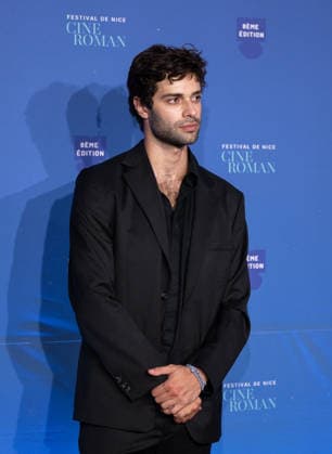 8th Cineroman Festival - Only What We Carry Red Carpet - Nice Liam Hellmann attends the red carpet for Jamie Adams s film Only what we carry at the Cineroman festival, dedicated exclusively to films adapted from literary work, in Pathe Gare du Sud in Nice, France, on September 30, 2026. Photo by Laurent Coust ABACAPRESS.COM Nice France Copyright: xCoustxLaurent ABACAx