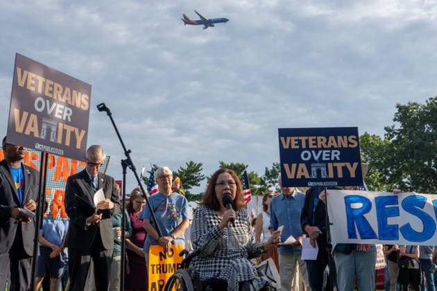 October 1, 2026, Washington, Dc, USA: Senator Tammy Duckworth (D-Illinois) speaks to protesters opposed to President Trumpâ€⠢s proposed arch outside of Arlington Cemetery on October 1, 2026. Washington USA - ZUMAl312 20261001_znp_l312_009 Copyright: xAndrewxLeydenx