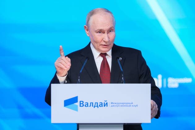 RUSSIA, MOSCOW REGION - OCTOBER 1, 2026: Russia s President Vladimir Putin speaks during a plenary session titled Responsibility for the Future: Limits of the Possible or Possibilities Without Limit? at the 23th annual meeting of the Valdai Discussion Club in Istra Russia - ZUMAt113 20261001_zaa_t113_325 Copyright: xAlexanderxShcherbakx