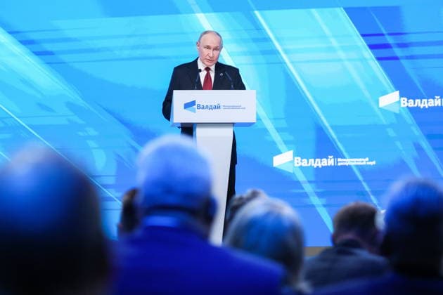 RUSSIA, MOSCOW REGION - OCTOBER 1, 2026: Russia s President Vladimir Putin speaks during a plenary session titled Responsibility for the Future: Limits of the Possible or Possibilities Without Limit? at the 23th annual meeting of the Valdai Discussion Club in Istra Russia - ZUMAt113 20261001_zaa_t113_349 Copyright: xAlexanderxShcherbakx
