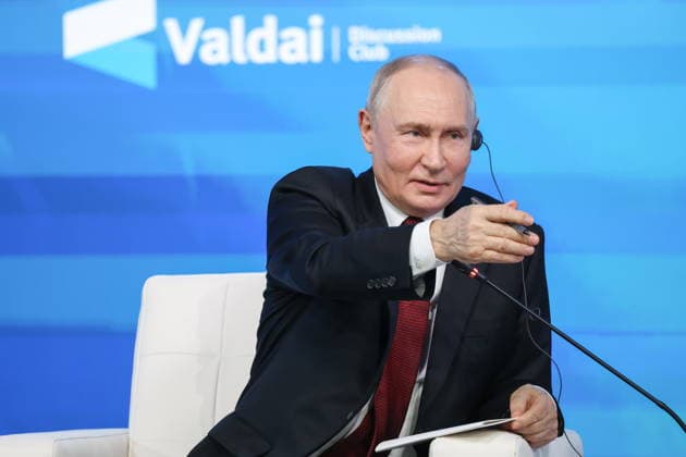RUSSIA, MOSCOW REGION - OCTOBER 1, 2026: Russia s President Vladimir Putin speaks during a plenary session titled Responsibility for the Future: Limits of the Possible or Possibilities Without Limit? at the 23th annual meeting of the Valdai Discussion Club in Istra Russia - ZUMAt113 20261001_zaa_t113_396 Copyright: xAlexanderxKazakovx