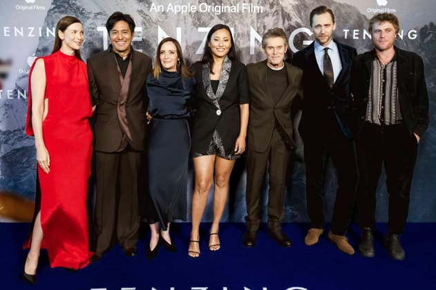 Caitriona Balfe, Genden Phuntsok, Jennifer Peedom, Thinley Lhamo, Willem Dafoe, Tom Hiddleston, and Johnny Flynn at the gala screening of the Apple TV+ film *Tenzing* at the Curzon in Mayfair, London, October 1, 2026 Foto:xJ.xEdwardsx xFuturexImagex tenzing_6083