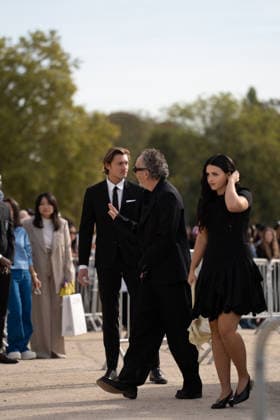 IPA89217555 - Paris, France, October 2, 2026. Guests arrive at the LOEWE Spring Summer 2027 show during Paris Fashion Week. Copyright: xGINEVRAxFATARELLAx xx IPA89217555