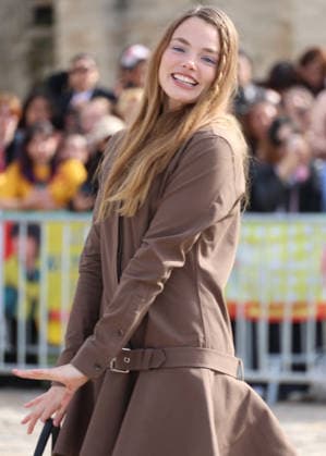 Kristine Frøseth Froseth arrives at the Loewe Women s Ready-to-Wear Spring Summer 2027 show during Paris Fashion Week (PFW) on the Esplanade Saint-Louis in Paris, France, on October 2, 2026. Denis Guignebourg, Bestimage. Arrivals at the Loewe Women’s Ready-to-Wear Spring Summer 2027 show as part of Paris Fashion Week on October 2, 2026, in Paris, France. Paris, France Copyright: xDenisxGuignebourgx xBestimagexDenisxGuignebourgx xBestimagex
