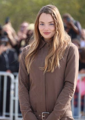 Kristine Frøseth Froseth arrives at the Loewe Women s Ready-to-Wear Spring Summer 2027 show during Paris Fashion Week (PFW) on the Esplanade Saint-Louis in Paris, France, on October 2, 2026. Denis Guignebourg, Bestimage. Arrivals at the Loewe Women’s Ready-to-Wear Spring Summer 2027 show as part of Paris Fashion Week on October 2, 2026, in Paris, France. Paris, France Copyright: xDenisxGuignebourgx xBestimagexDenisxGuignebourgx xBestimagex