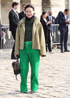 Kara Wai arrives at the Loewe Women s Ready-to-Wear Spring Summer 2027 show during Paris Fashion Week (PFW) on the Esplanade Saint-Louis in Paris, France, on October 2, 2026. Denis Guignebourg, Bestimage. Arrivals at the Loewe Women’s Ready-to-Wear Spring Summer 2027 show as part of Paris Fashion Week on October 2, 2026, in Paris, France. Paris, France Copyright: xDenisxGuignebourgx xBestimagexDenisxGuignebourgx xBestimagex