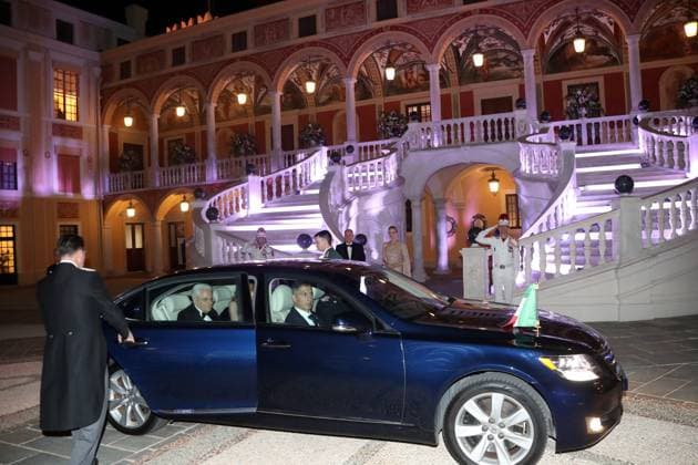 President Sergio Mattarella in Monaco PHOTOPQR NICE MATIN Cyril Dodergny Monaco Oct. 2, 2026 Monaco, Oct. 2, 2026 Cours d’Honneur of the Prince’s Palace Arrival of President Mattarella and his daughter, welcomed by Prince Albert II and Princess Charlene for dinner at the Palace, Monaco, Oct. 2, 2026. State visit of Italian President Sergio Mattarella, meeting the princely family upon his arrival at the Palace in Monaco, France Copyright: xPHOTOPQR NICExMATIN MAXPPPxCyrilxDodergnyx 20261002NIM2875 20261002NIM2875