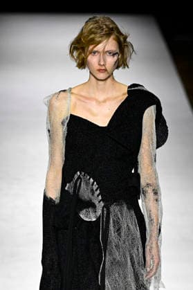 Yohji Yamamoto Women s Ready-to-Wear Spring Summer 2027 Collection Fashion Show during Paris Fashion Week, on October 2, 2026 Bestimage Yohji Yamamoto Fashion Show Women s Ready-to-Wear Spring Summer 2027 Collection during Paris Fashion Week, on October 2, 2026, in Paris, France Paris France Copyright: xAgencex xBestimagexAgencex xBestimagex