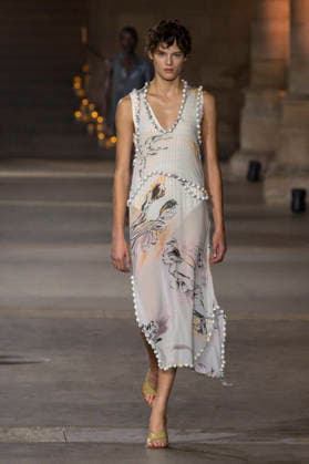 Victoria Beckham Women s Ready-to-Wear Spring Summer 2027 Collection Fashion Show during Paris Fashion Week, on October 2, 2026, in Paris, Bestimage Victoria Beckham Fashion Show Women s Ready-to-Wear Spring Summer 2027 Collection during Paris Fashion Week, on October 2, 2026, in Paris, France Paris France Copyright: xAgencex xBestimagexAgencex xBestimagex