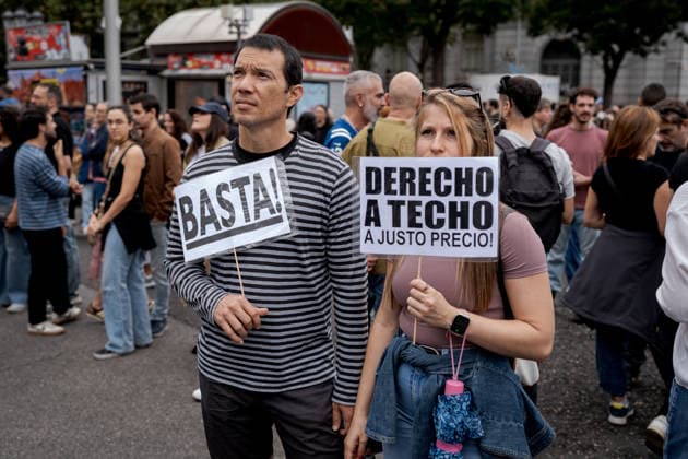 Thousands march in Madrid over Spain’s housing crisis MADRID, SPAIN - OCTOBER 3: Thousands of people march through central city center during a demonstration organized by tenant unions demanding measures to improve housing conditions and address Spain’s housing crisis, a day after parliament rejected two government housing decrees in Madrid, Spain, on October 3, 2026. Diego Radames Anadolu Madrid Spain. Editorial use only. Please get in touch for any other usage. Copyright: x2026xAnadoluxDiegoxRadamesx