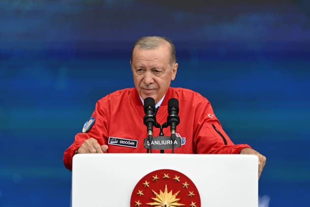 Turkish President Erdogan visits the TEKNOFEST Southeast in Sanliurfa SANLIURFA, TURKIYE - OCTOBER 03: Turkish President Recep Tayyip Erdogan delivers a speech during his visit to the Aerospace, Space and Technology Festival (TEKNOFEST) Southeast at Sanliurfa GAP Airport in Sanliurfa, Turkiye on October 3, 2026. Harun Ozalp Anadolu Sanliurfa Turkey. Editorial use only. Please get in touch for any other usage. Copyright: x2026xAnadoluxHarunxOzalpx