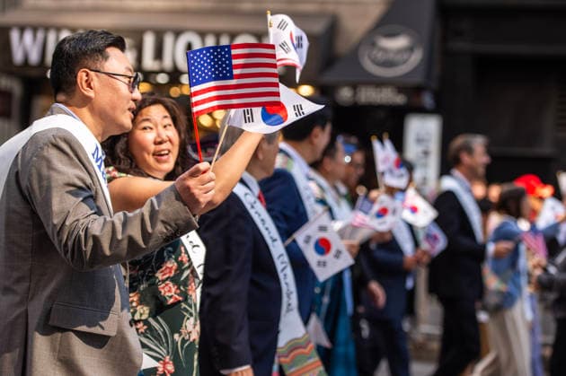 October 3, 2026, New York, New York, USA: Grand marshals of the 2026 NYC Korean Parade marching at the start of the parade. New York USA - ZUMAh214 20261003_znp_h214_037 Copyright: xSDxHerzogx