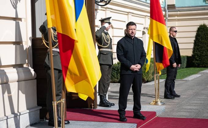 Ukraine Volodymyr Zelenskyi - German Chancellor Friedrich Merz meeting in Kyiv KYIV, UKRAINE - OCTOBER 04: President of Ukraine Volodymyr Zelenskyi attends a meeting with German Chancellor Friedrich Merz in Kyiv on October 4 2026. Danylo Antoniuk Anadolu Kyiv Ukraine. Editorial use only. Please get in touch for any other usage. Copyright: x2026xAnadoluxDanyloxAntoniukx