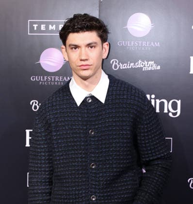 October 4, 2026, New York, Ny, United States: Archie Renaux attends the New York Premiere of Falling . Held at The SAG-AFTRA Foundation Robin Williams Center in New York. Zuma Press. October 4, 2026. New York United States - ZUMAp281 20261004_zea_p281_011 Copyright: xPhotoxImagexPressx