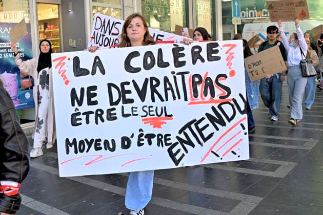 Student protest in Liege on 06 10 2026 LIEGE, BELGIUM - OCTOBER 06 : Students protest against the ministerial reform on September on October 6, 2026 in Liege, Belgium, 06 10 2026 ( Liege Belgium Copyright: xSesx