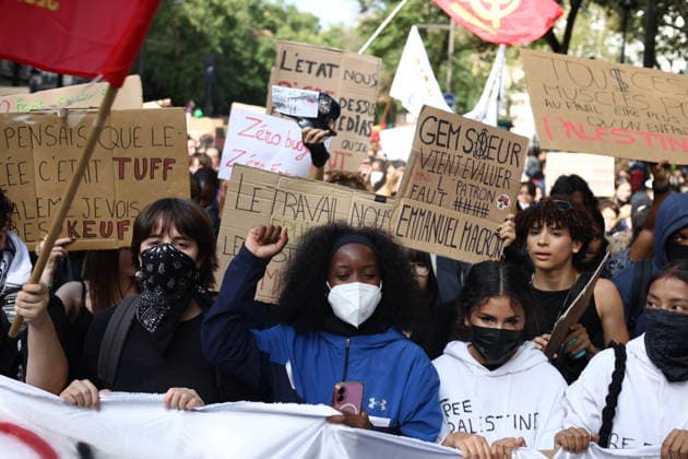 Student Demonstration - Paris Students are gathering at Gare de Lyon to protest against the current state of public education, once again, on October 6, 2026, in Paris, France. Today’s march is planned to go from Gare de Lyon to Place de la République. Photo by Raphael Lafargue ABACAPRESS.COM Paris France Copyright: xLafarguexRaphael ABACAx