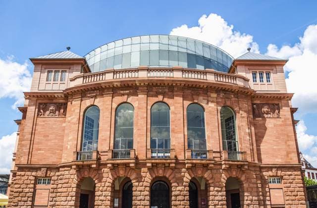 Trade magazine: Mainz State Theatre named Opera House of the Year, archive photos