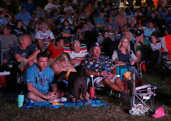 October 10, 2019, St. Petersburg, Florida, USA: Hundreds of fans gather to watch the Rays take on the Astros during game 5 of the ALDS at Straub Park on Thursday, Oct. 10, 2019 in St. Petersburg. Florida News - October 10, 2019 - ZUMAs70_ 94060499st Copyright: xLuisxSantanaxxx xxxTimesx