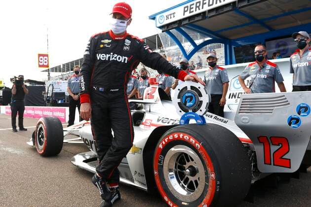 October 24, 2020, St. Petersburg, Florida, USA: IndyCar, Indy Car, IRL, USA driver Will Power celebrates with his team after qualifying at the pole position during the Firestone Grand Prix of St. Petersburg on Saturday, Oct. 24, 2020 in St. Petersburg. St. Petersburg USA - ZUMAs70_ 20201024_zan_s70_061 Copyright: xLuisxSantanax