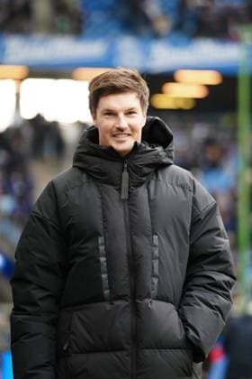 Merlin Polzin (Hamburger SV, Trainer) GER, Hamburger SV vs. Hannover 96, Fussball, 2. Bundesliga, Spieltag 20, Saison 2024 2025, 02.02.2025 DFL REGULATIONS PROHIBIT ANY USE OF PHOTOGRAPHS AS IMAGE SEQUENCES AND OR QUASI-VIDEO GER, Hamburger SV vs. Hannover 96, Fussball, 2. Bundesliga, Spieltag 20, Saison 2024 2025, 02.02.2025 Hamburg Copyright: xEibner-Pressefoto MarcelxvonxFehrnx EP_MFN