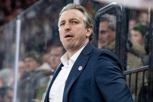 Max Kaltenhauser Co Coach, EHC Red Bull Muenchen GER, EHC Red Bull Muenchen vs Augsburger Panther, Ice Hockey, DEL, Matchday 34, Season 2025 2026, 30 12 2025 GER, EHC Red Bull Muenchen vs Augsburger Panther, Ice Hockey, DEL, Matchday 34, Season 2025 2026, 30 12 2025 Muenchen Copyright: xEibner-Pressefoto HeikexFeinerx EP_HFR