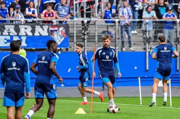 Mario Vuskovic: HSV Back in Action—Germany, Hamburg, Volksparkstadion, Soccer, Bundesliga 1, 1: Mario Vuskovic s first training session with Hamburger SV following his doping suspension