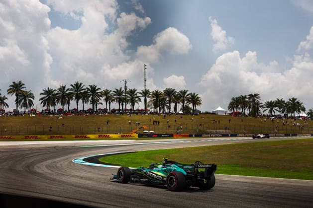 F1 - BAHRAIN GRAND PRIX IN MALAYSIA 2026 14 ALONSO Fernando (spa), Aston Martin F1 Team AMR26, action during the 2026 Formula 1 Bahrain Grand Prix in Malaysia, 16th round of the 2026 Formula One World Championship, WM, Weltmeisterschaft from October 2 to 4, 2026 on the Sepang International Circuit, in Sepang, Malaysia - SepangMalaysia Copyright: xANTONINxVINCENTx