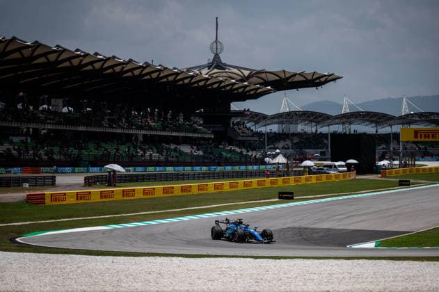F1 - BAHRAIN GRAND PRIX IN MALAYSIA 2026 23 ALBON Alexander (tha), Williams F1 Team FW48, action during the 2026 Formula 1 Bahrain Grand Prix in Malaysia, 16th round of the 2026 Formula One World Championship, WM, Weltmeisterschaft from October 2 to 4, 2026 on the Sepang International Circuit, in Sepang, Malaysia - SepangMalaysia Copyright: xALBERTOxVIMERCATIx