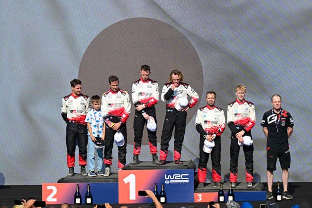 FIA WRC, Motorsport Rallye, WM 2026: Rally Italia Sardegna - Day 4 Sebastien Ogier (FRA) and Vincent Landais (FRA), Oliver Solberg (SWE) and Elliott Edmondson (GBR),Sami Pajari (FIN) and Marko Salminen (FIN), during the FIA WRC RALLY ITALIA SARDEGNA in Alghero, Italy on 1-4 October, 2026. Alghero Sardinia Italy Copyright: xFedericoxManonix originalFilename:manoni-notitle261004_npI9U