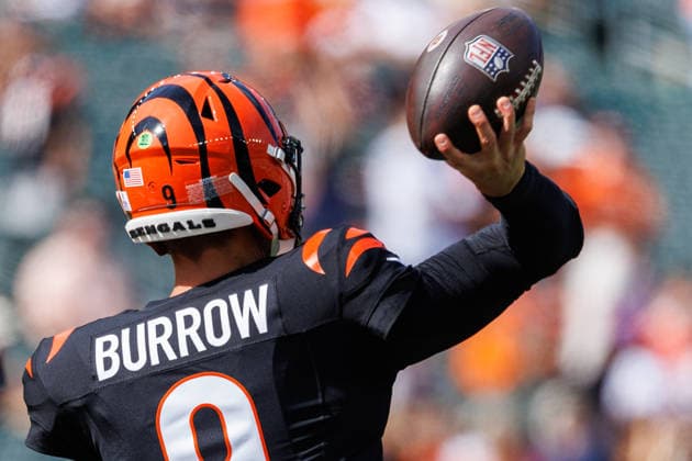 Oct 4, 2026; Cincinnati, OH, USA; Cincinnati Bengals quarterback Joe Burrow (9) during pregame of NFL, American Football Herren, USA game action against the Jacksonville Jaguars at Paycor Stadium. Mandatory Credit: -Cal Media - ZUMAc04_ 20261004_zma_c04_502 Copyright: xJohnxMersitsx