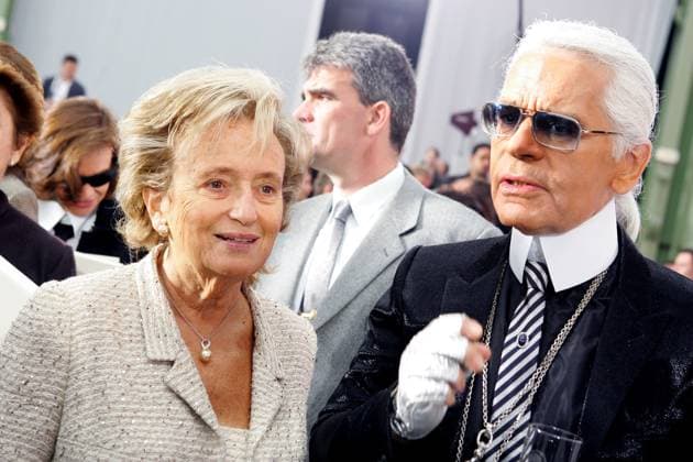 Chanel Ready-to-Wear Spring-Summer 2006 fashion show at Le Grand Palais - Backstage Madame Bernadette Chirac and German fashion deisgner Karl Lagerfeld pose backstage after the Chanel Ready-to-Wear Spring-Summer 2006 fashion show at Le Grand Palais , in Paris, France, on October 7, 2005. Photo by ABACAPRESS.COM Paris France Copyright: xABACAx 85182_01 ABACAx 85182_01