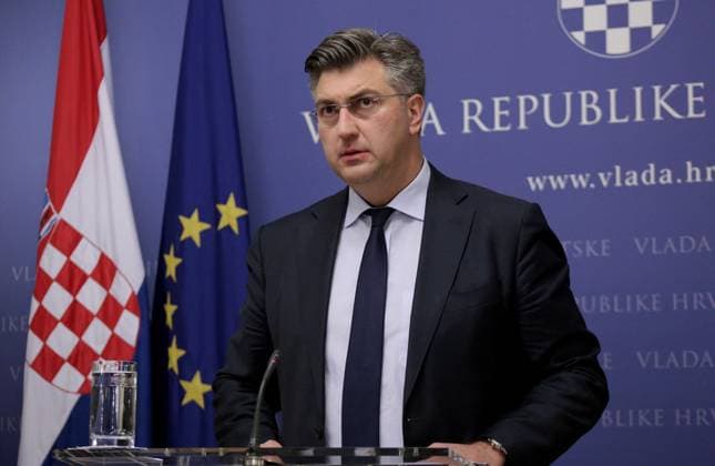 Prime Minister of Croatia Andrej Plenkovic ZAGREB, CROATIA - NOVEMBER 29: Prime Minister of Croatia Andrej Plenkovic speaks during the press conference on former Croat general Slobodan Praljak s death in Zagreb, Croatia on November 29, 2017. A former Bosnian Croat general convicted of war crimes died in hospital after drinking poison in a UN court on Wednesday. Grad Zagreb Croatia. Editorial use only. Please get in touch for any other usage. Copyright: x2025xAnadoluxStipexMayicx