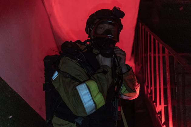 Ukrainian firefighters battle blaze after Russian drone strike in Druzhkivka DRUZHKIVKA, UKRAINE - JUNE 17: A Ukrainian firefighter puts on a protective mask while responding to the aftermath of a Russian drone attack in Druzhkivka, Ukraine, on June 17, 2026. Diego Herrera Carcedo Anadolu Ukraine Donetsk. Editorial use only. Please get in touch for any other usage. Copyright: x2026xAnadoluxDiegoxHerreraxCarcedox