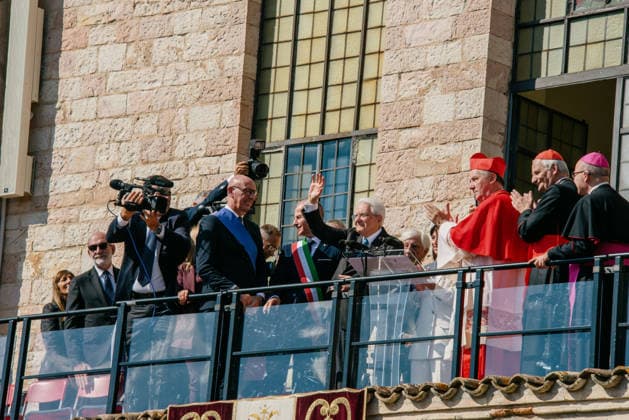 IPA89293410 - ASSISI October 4, 2026 Basilica of St. Francis celebration of the feast of St. Francis, patron saint of Italy, with the participation of President of the Republic Sergio Mattarella. After Mass, the President delivered a speech from the loggia of the Basilica, emphasizing Franciscan values and the priority of peace. The event concluded with applause and a farewell. Copyright: xemanuelaxbianconix xx IPA89293410