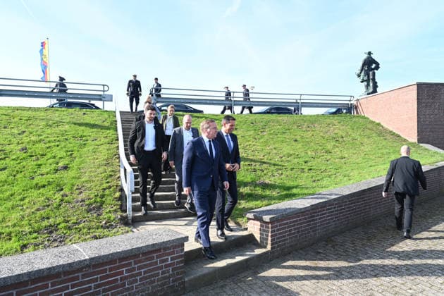 Navy to Get New Port in Emden Olaf Lies (SPD), Minister-President of Lower Saxony, arrives with Boris Pistorius (SPD), Federal Minister of Defense, at the Knock Main Pumping Station. Federal Minister of Defense Boris Pistorius (SPD) announced today that a new naval port is to be bu Copyright: xdiebildwerftx