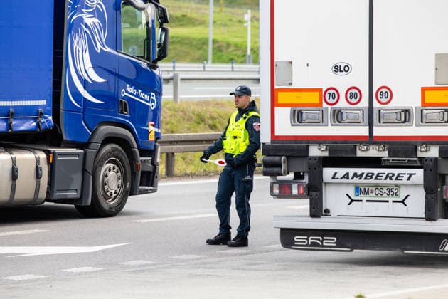 The meeting between Martynas Katelynas and Marcin Kierwinski at the Budzisko border checkpoint on October 5, 2026, in Budzisko Copyright: xTeodorasxBiliūnas BNSx