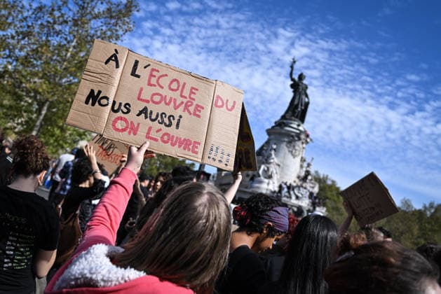 Protest against eduction conditions in Paris PARIS, FRANCE - OCTOBER 6: Demonstrators participate in a protest raising placards against education conditions and to highlight the lack of resources and staff in high schools in front of the Monument to the Republic in Paris, France, on October 6, 2026. Firas Abdullah Anadolu Paris France. Editorial use only. Please get in touch for any other usage. Copyright: x2026xAnadoluxFirasxAbdullahx