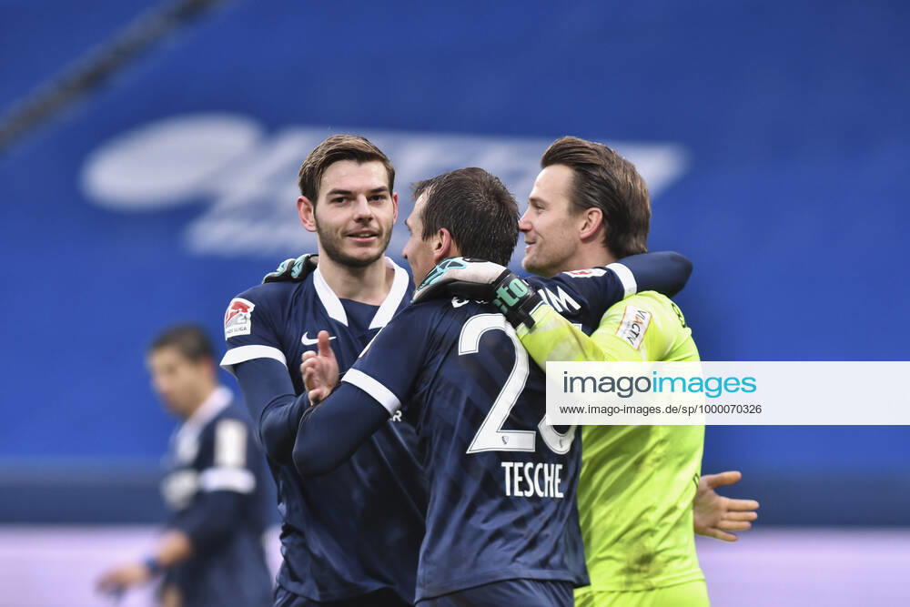 Final cheer emotion joy of the team of Bochum 02 01 2021 Football, 2 Bundesliga, VfL Bochum vs Darmstadt 98, Vonovia Ruhrstadion, Bochum, DFB DFL REGULATIONS PROHIBIT ANY USE OF PHOTOGRAPHS AS IMAGE SEQUENCES AND OR QUASI VIDEO
