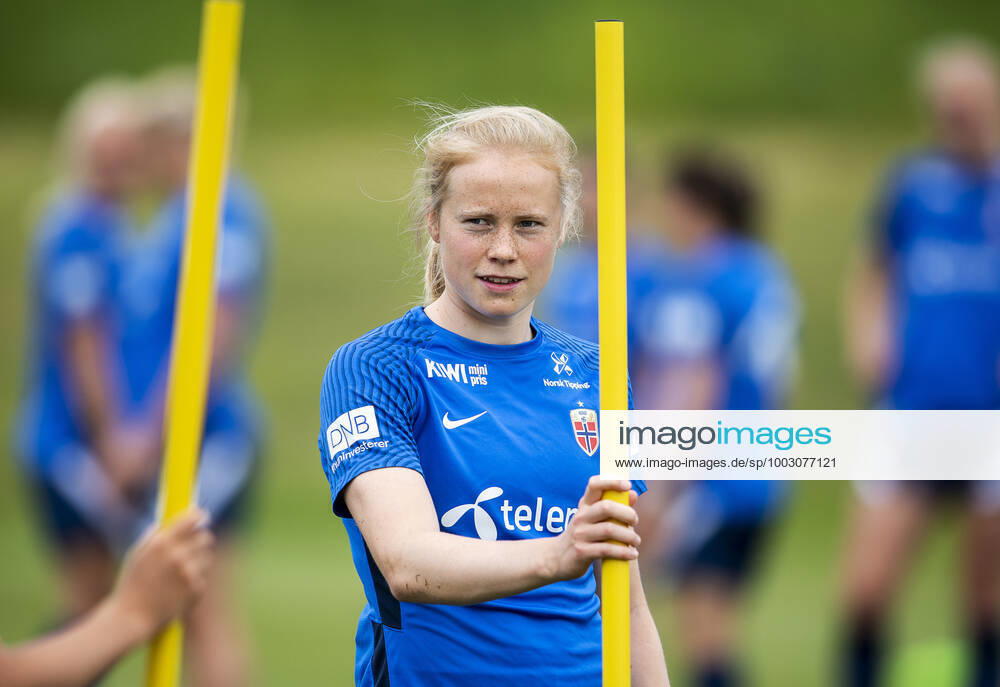 Julie Blakstad of the Norwegian womens national football team during a training session on June 9, 2021 in Borgholm Photo Suvad Mrkonjic BILDBYRAN COP 170 SM0077 fotboll football soccer fotball träning practice training norge norway dam bbeng,