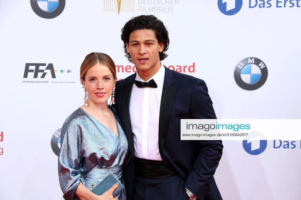 15 Paula Kalenberg and Emilio Sakraya at the Lola German Film Award ceremony in Berlin, Messehallen, on 27 4 2018 Berlin Germany, Germany