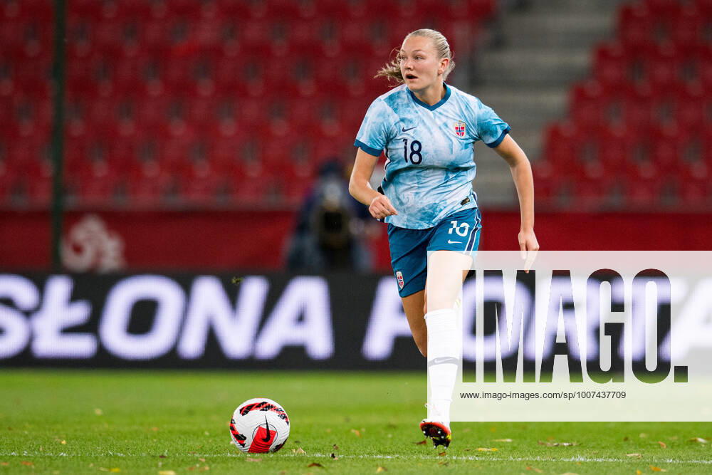 Frida Maanum of Norway during the FIFA Women s World Cup Qualifier football match between Poland and Norway on October 21, 2021 in Lodz Photo Vegard Wivestad Grott BILDBYRAN kod VG VG0187 bbeng fotball soccer football fotboll fifa world cup qualifiers vm qualification kvinnor vm kvalik landskamp dam norway norway poland polen,