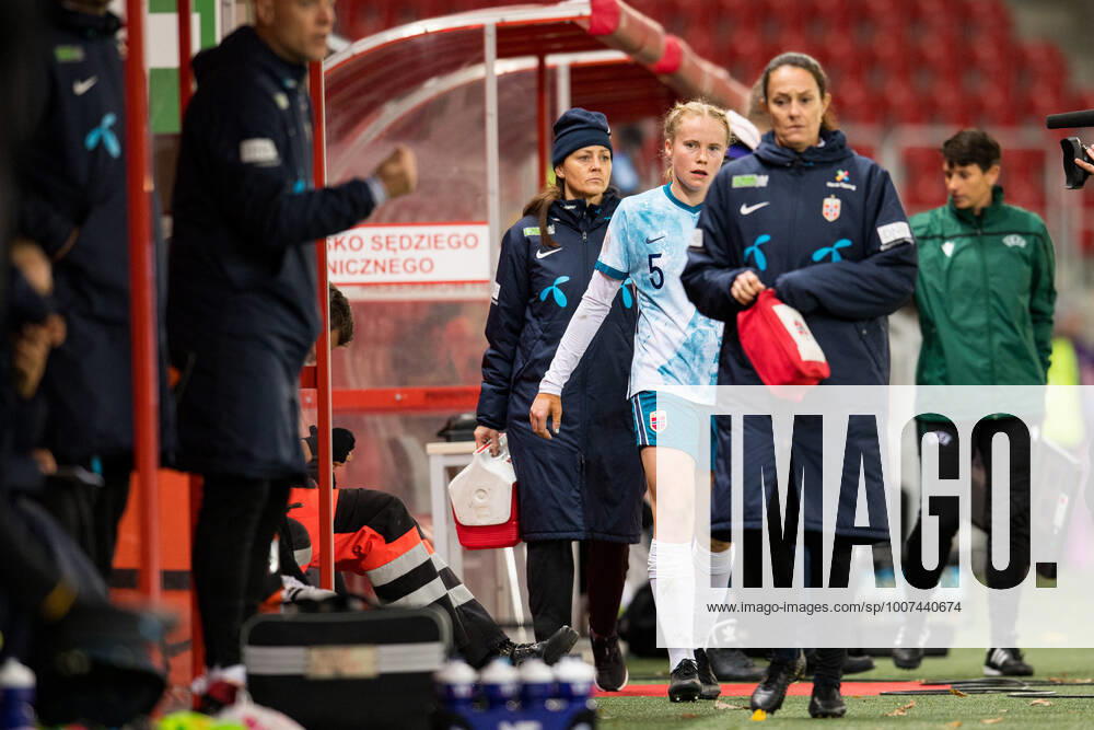Julie Blakstad of Norway during the FIFA Womens World Cup Qualifier football match between Poland and Norway on October 21, 2021 in Lodz Photo Vegard Wivestad Grott BILDBYRAN kod VG VG0187 bbeng fotball soccer football fotboll fifa world cup qualifiers vm qualification kvinnor vm kvalik landskamp dam norway norway poland polen,