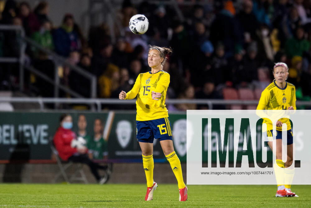 Julia Zigiotti Olme of Sweden during the FIFA Women s World Cup Qualifying football match between Ireland and Sweden on October 21, 2021 in Dublin Photo Ludvig Thunman BILDBYRAN kod LT LT0211 fotboll football soccer fotball vm kval kval fifa women s world cup qualifier qualifier ireland sverige sweden dam bbeng,