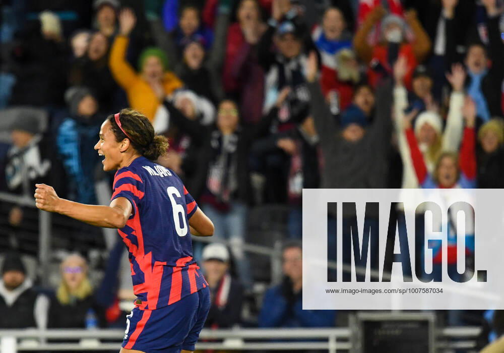 SAINT PAUL, MN - OCTOBER 26: United States forward Lynn Williams (6) celebrates her goal during the second half of a friendly soccer match between Korea Republic and the United States on Oct 26, 2021 at Allianz Field in Saint Paul, MN. (Photo by Nick Wosika Icon Sportswire) SOCCER: OCT 26 Women s - USA v Korea Icon2021102621